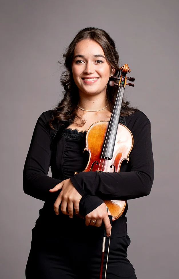 Anna Mrosek mit Violine